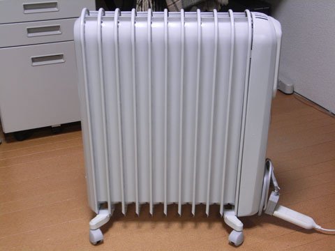 デロンギオイルヒーター Ｖ５５１１１５ＥＦＳ